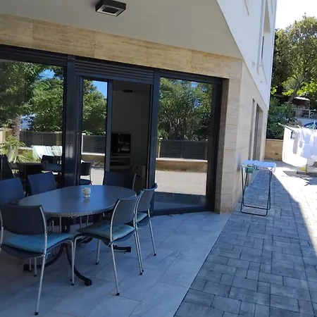 Mit Terrasse Crikvenica