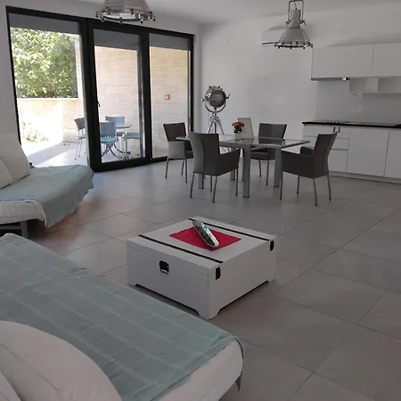 Mit Terrasse Apartmán
